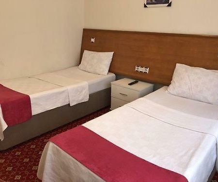 Oezyurt Hotel Бартин Екстер'єр фото