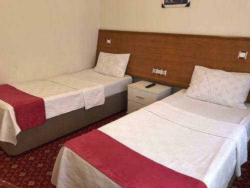 Oezyurt Hotel Бартин Екстер'єр фото